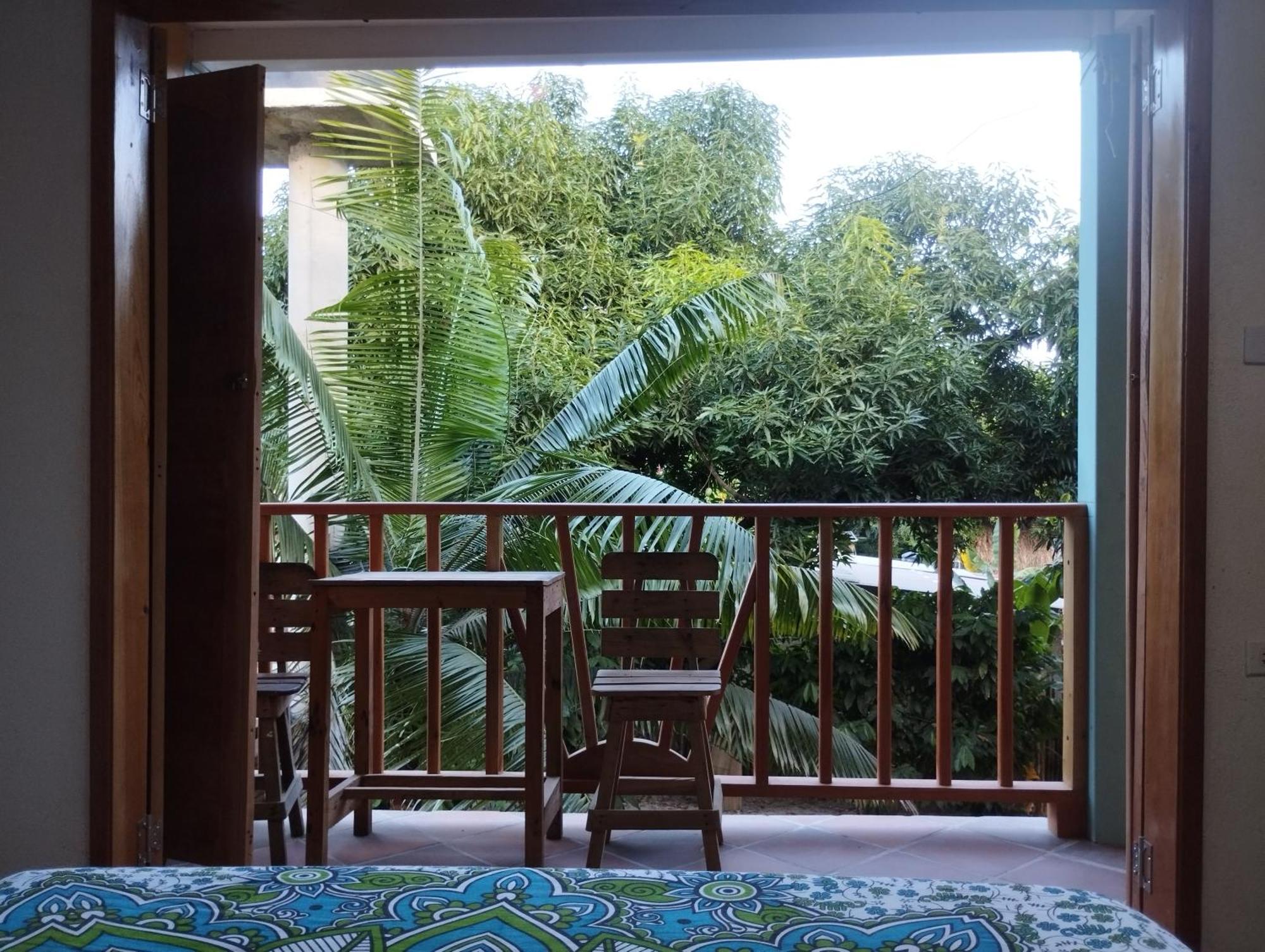 Sistarasta Hotel Palomino Kültér fotó