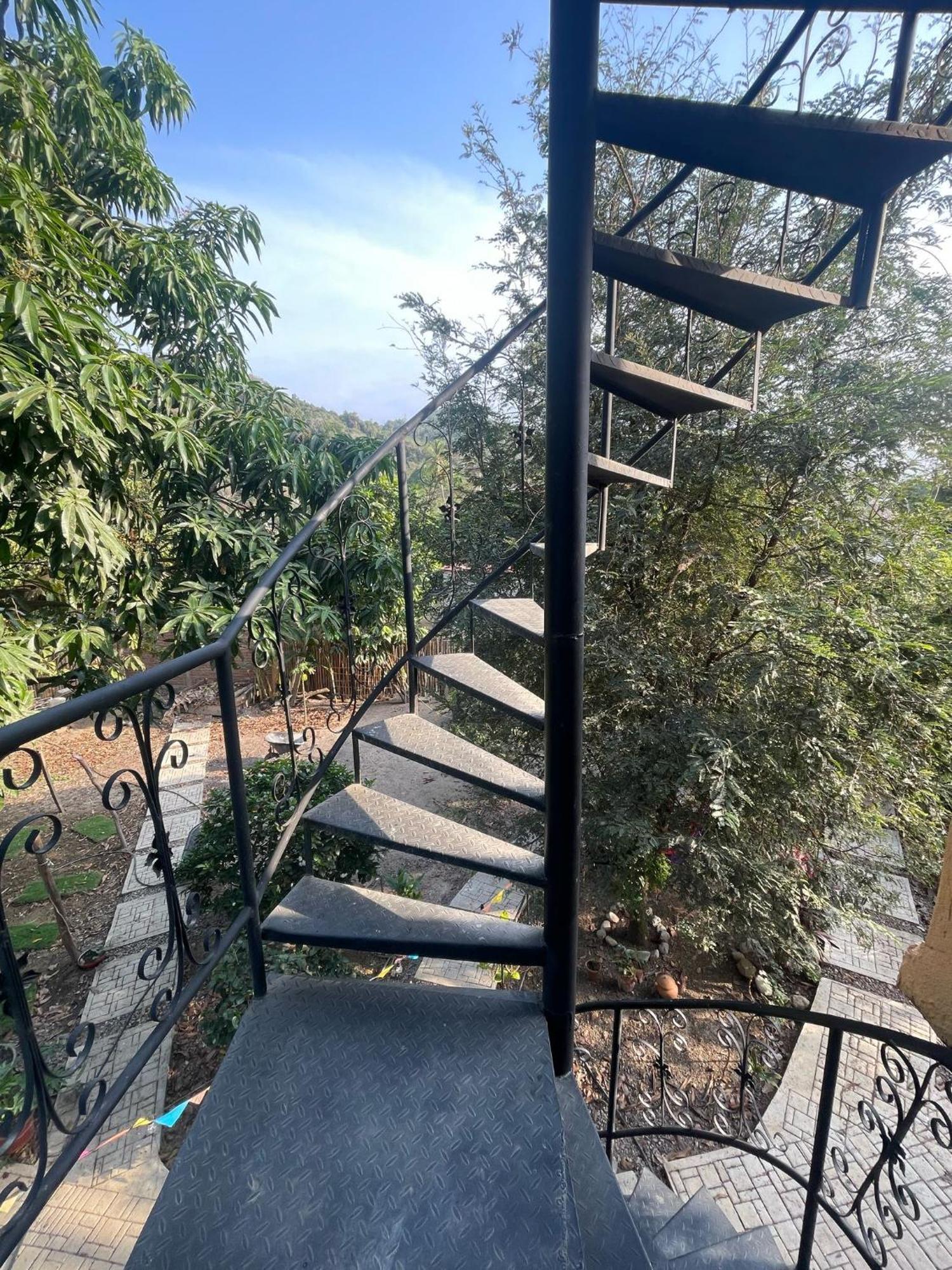 Sistarasta Hotel Palomino Kültér fotó