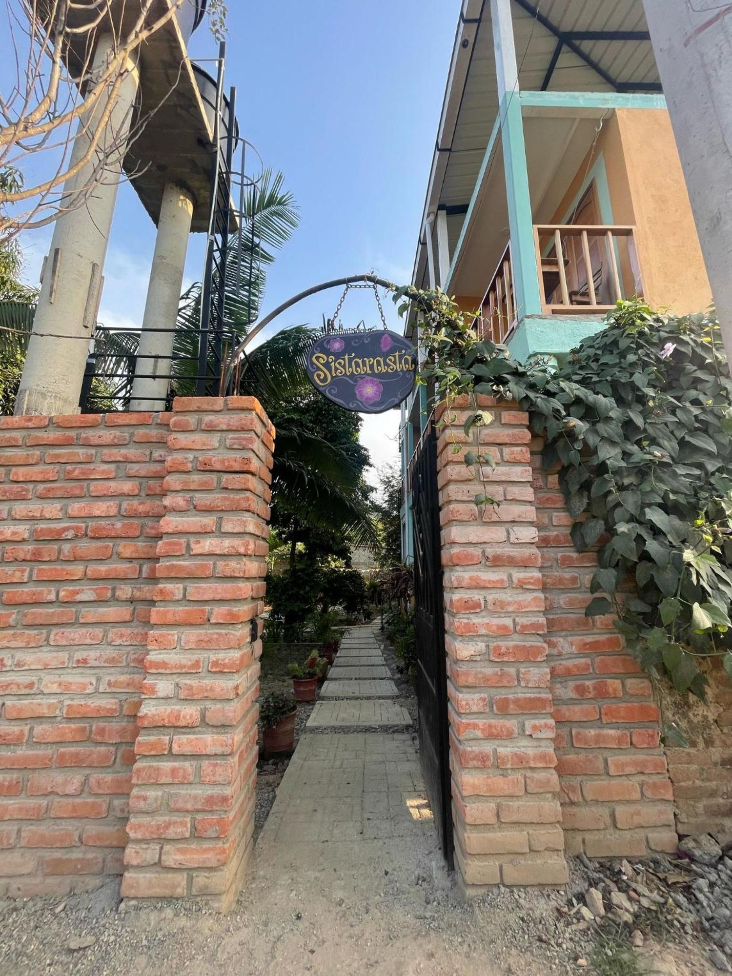 Sistarasta Hotel Palomino Kültér fotó