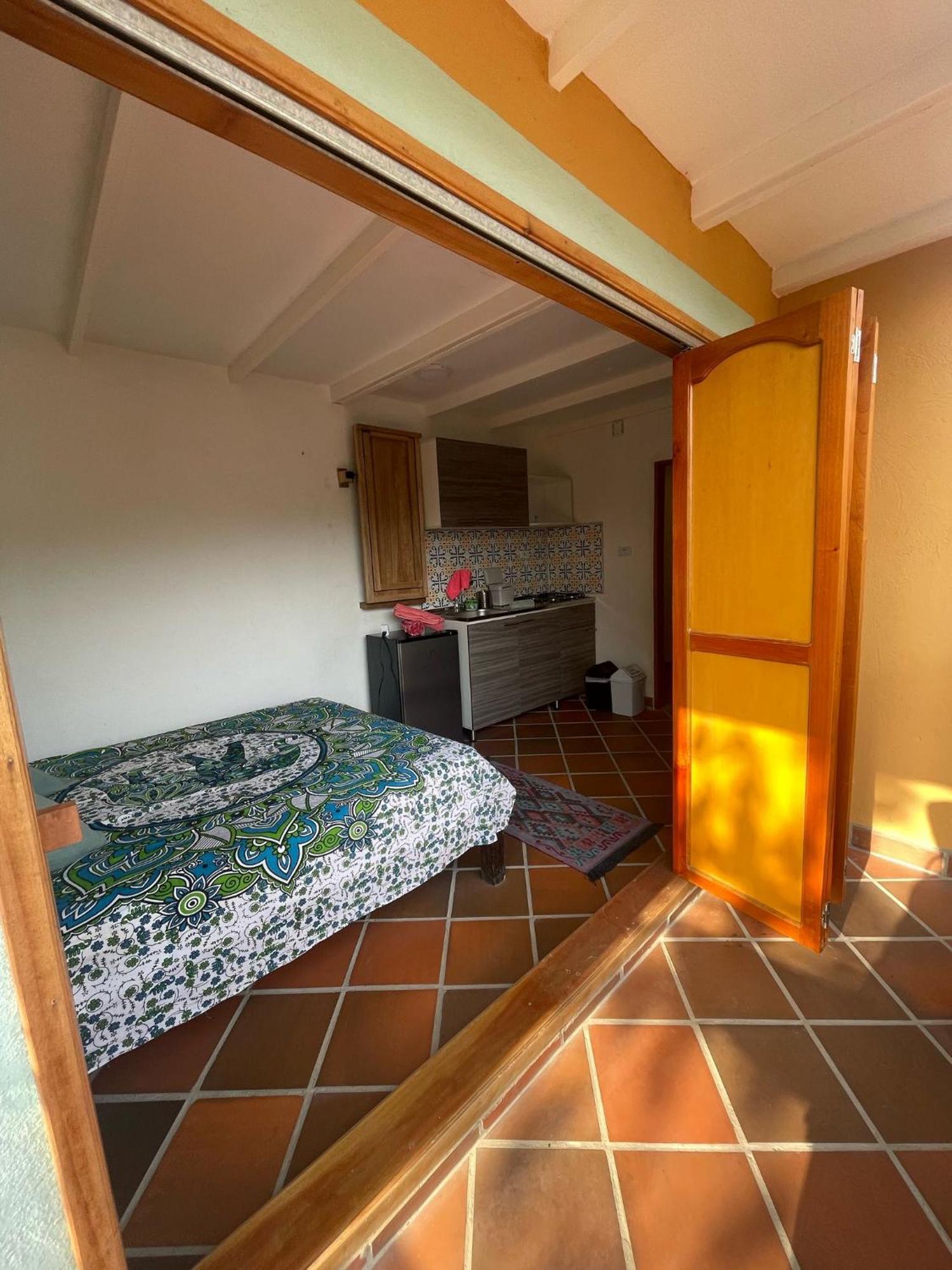 Sistarasta Hotel Palomino Kültér fotó